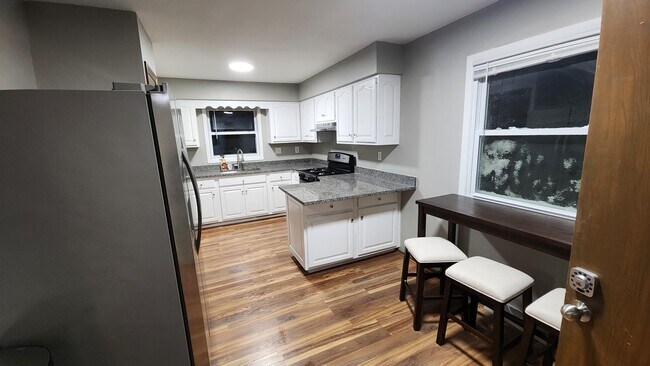 Foto del edificio - 4259 Teakwood Ct