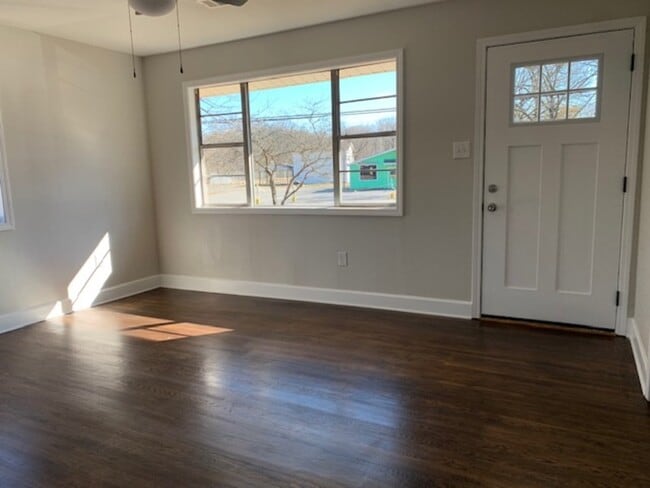 Building Photo - 17413 Batesville Pike