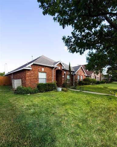 Building Photo - 4526 Southampton Blvd