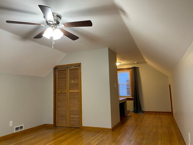 Building Photo - Raymond Avenue Bungalow