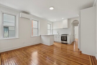Building Photo - 1223 N Franklin St