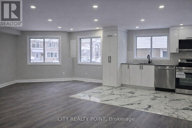 Building Photo - 131 Camelia Ave