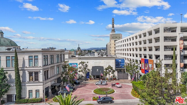 Foto del edificio - 351 N Sierra Bonita Ave