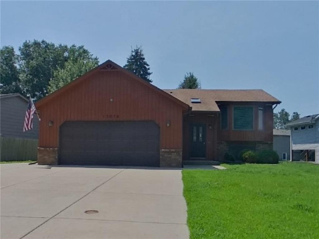 Primary Photo - 13078 Glenhurst Cir