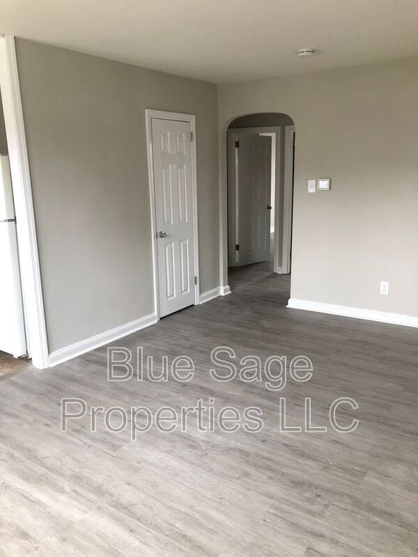 Foto del edificio - 813 Windermere Ave