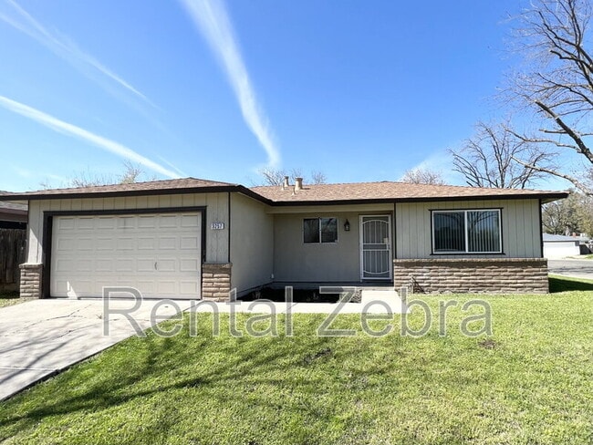 Photo - 3257 Phoenix Way House