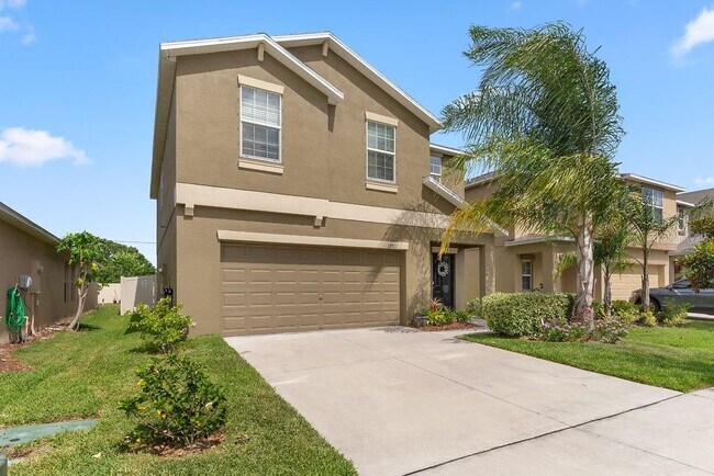 Building Photo - 17001 Peaceful Valley Dr