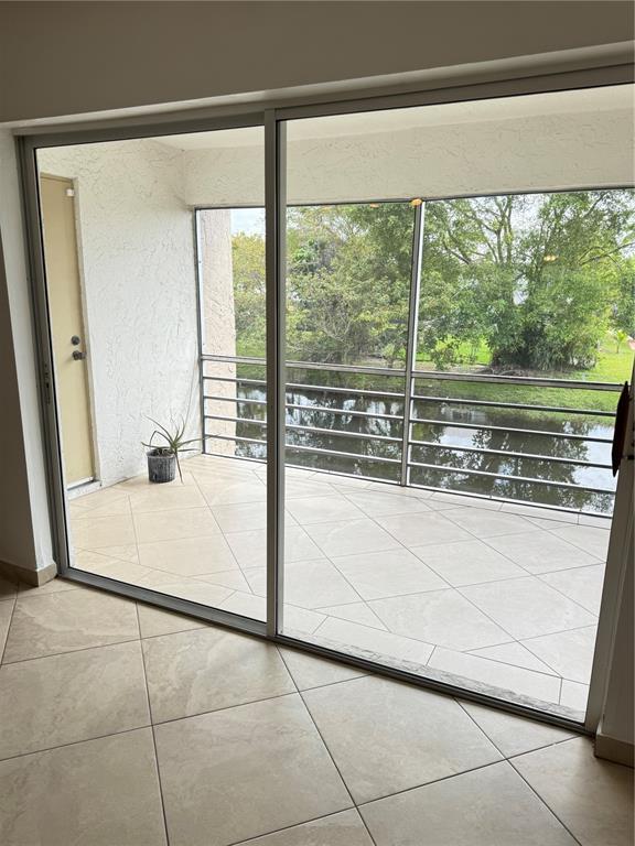 Foto del edificio - 3111 Coral Springs Dr