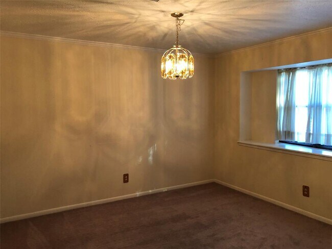 Building Photo - 4615 Shaun Dr