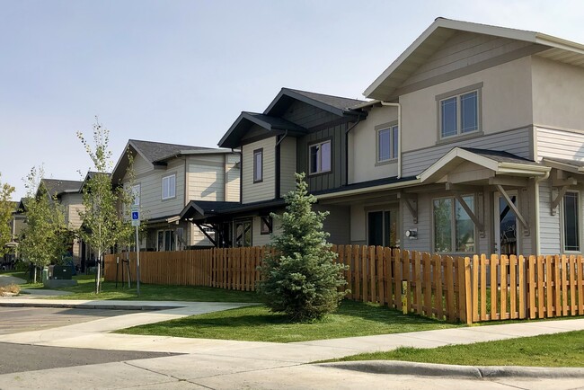 Foto del edificio - 3091 Lori Ln