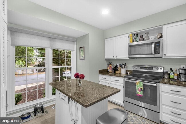 Foto del edificio - 4328 Gypsy Ct