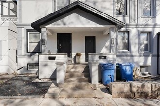 Building Photo - 712 Brock St