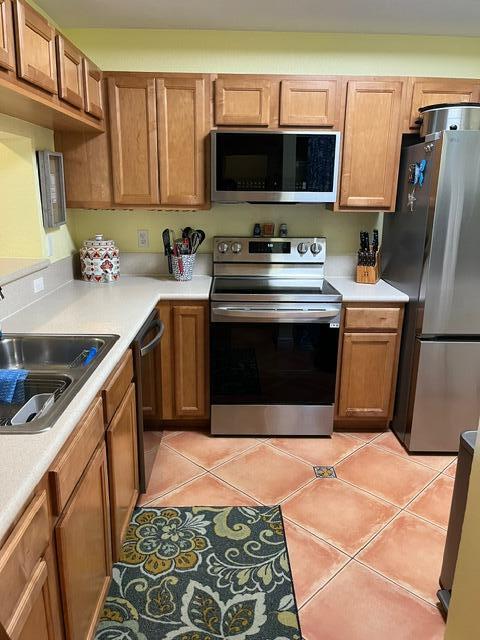 Foto del edificio - 4723 Lucerne Lakes Blvd W