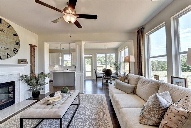 Foto del edificio - 267 Centennial Ridge Dr