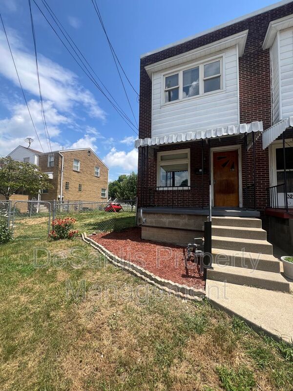 Building Photo - 64 Wynne Ave