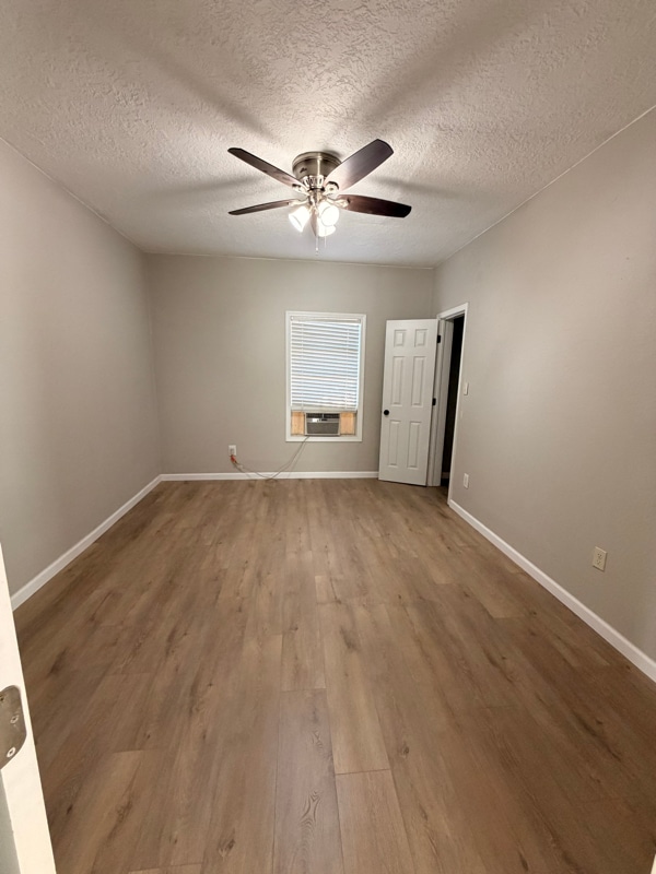 Building Photo - 302 1st St