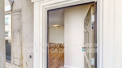 Building Photo - 110 5th St