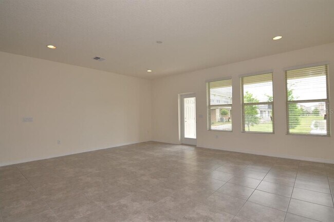 Foto del edificio - 417 Merry Brook Cir