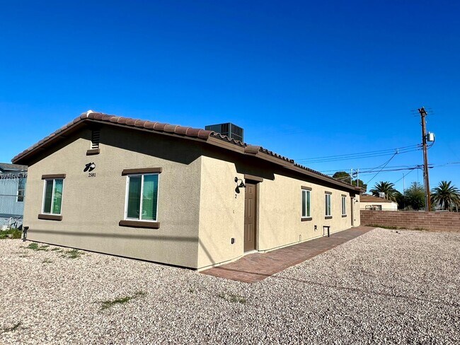 Building Photo - New Upgraded 2 Bedroom 1 Bath