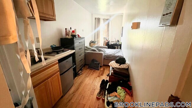 Foto del edificio - 1061 Beacon St