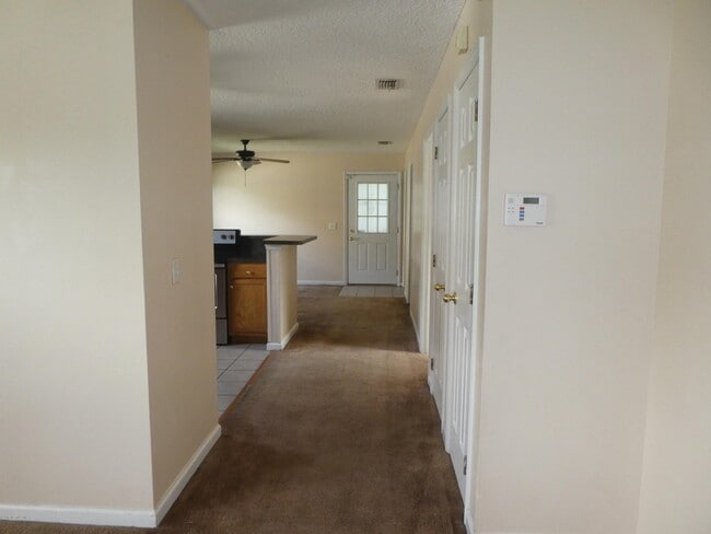 Foto del edificio - 1017 Crestwood St