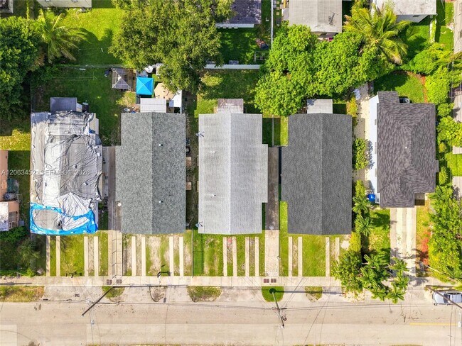 Foto del edificio - 1172 NW 64th St