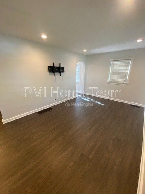 Foto del edificio - 330 E 100 N