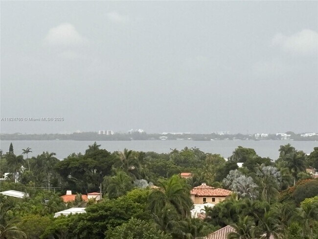 Foto del edificio - 5313 Collins Ave