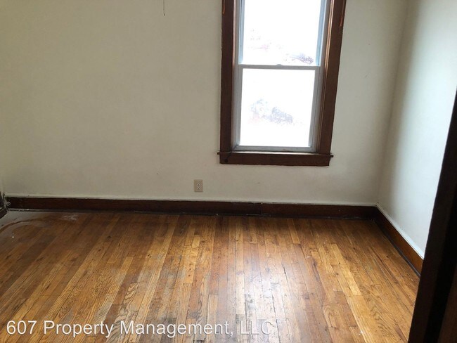 Building Photo - 1706 Tracy St