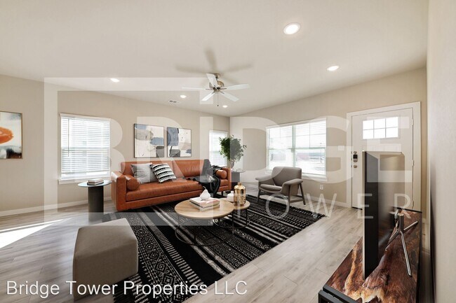 Foto del edificio - 3 br, 2 bath House - 4415 Lassen Trail