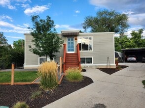 Building Photo - 966 Austin Ave