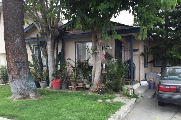 Building Photo - 10727-10739 Barlow Ave