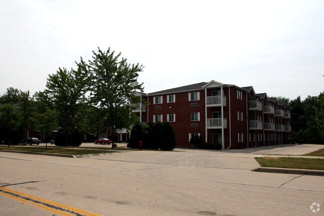 Foto del edificio - The Villas at the Station - for Residents 55+