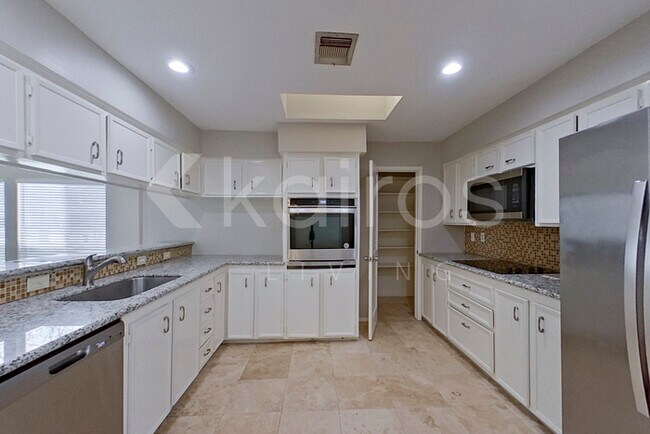 Building Photo - 14802 Royal Birkdale St