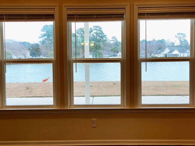 lake views from living area - 637 Hickman St
