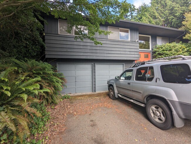 Foto del edificio - 3 br, 2.5 bath House - 14737 28th Ave NE