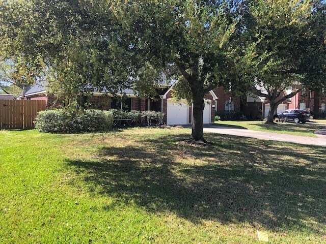 Foto del edificio - 15403 Park Glen Dr