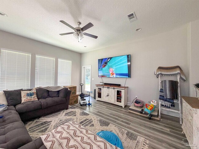 Foto del edificio - 4578 Red Oak Dr