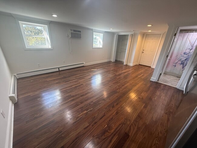 Building Photo - 424 Plateau Ave