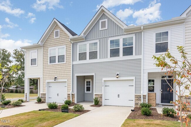 Foto del edificio - 172 Paramount Dr