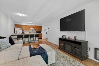 Building Photo - 120 Fisherville Rd