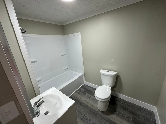 Photo - 16 S McGee St House