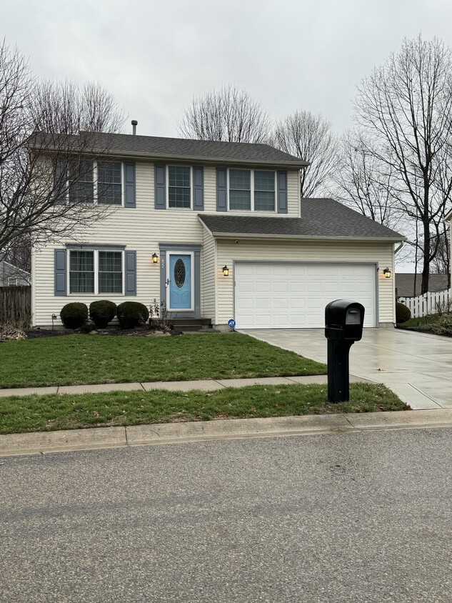 Foto principal - 422 Broadview Ct