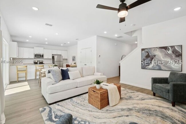 Building Photo - 106 Mainland Lakes Dr