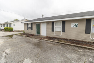 Building Photo - 708 W Cunningham Dr