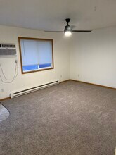 Building Photo - 728 31st St N