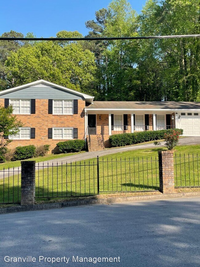 Building Photo - 5 br, 3 bath House - 2480 Thornton Dr