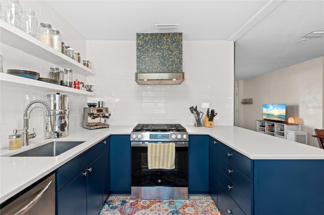 Foto del edificio - 6227 Columbia Dr