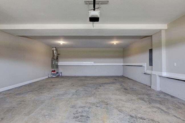 Building Photo - 1121 Cardinal Creek Dr
