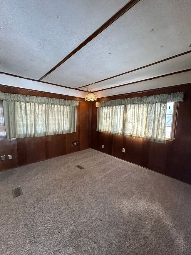 Building Photo - Cozy 1-Bed Single-Family Home in Quiet Bella Vista